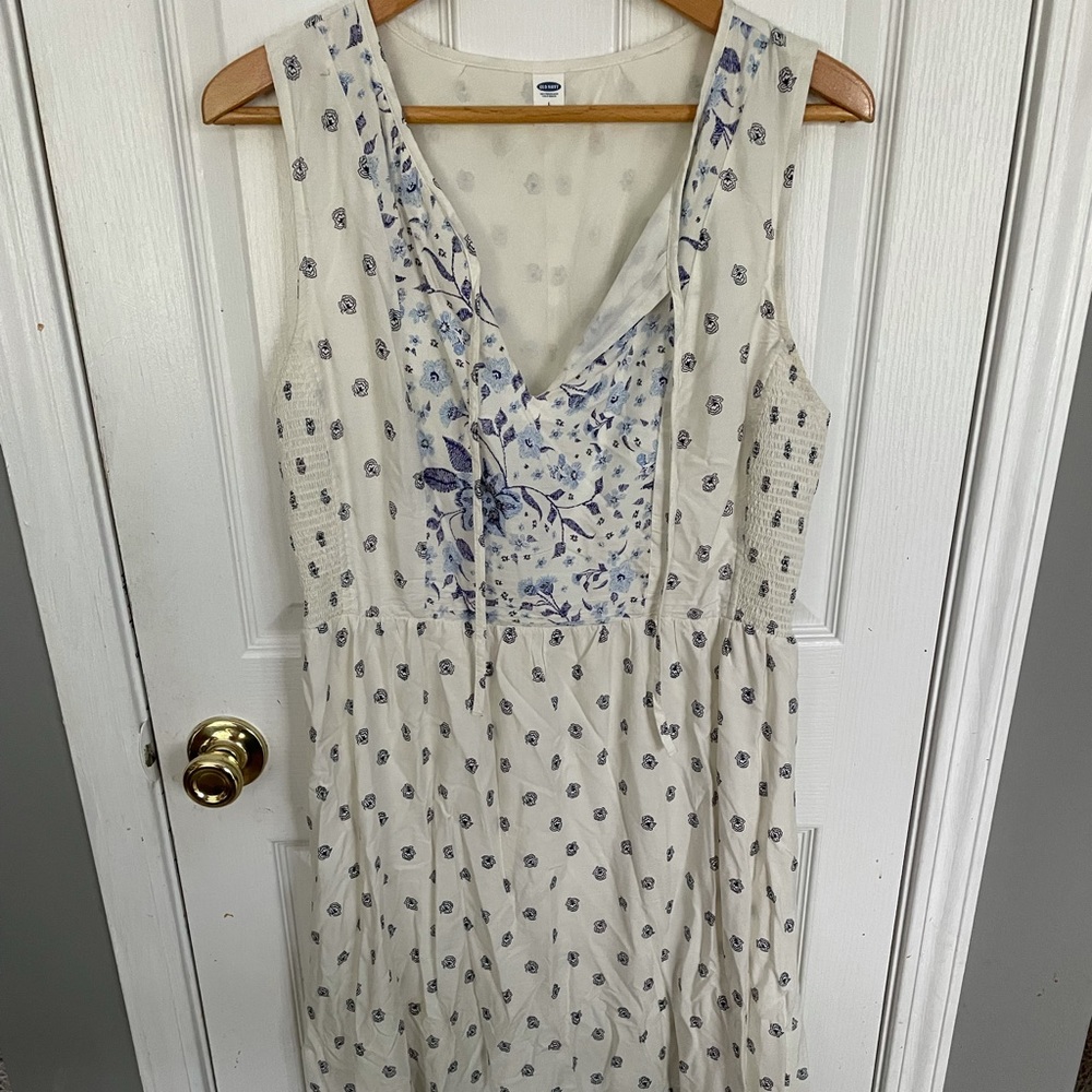 Old Navy Brand Floral Midi Dress in Size Large